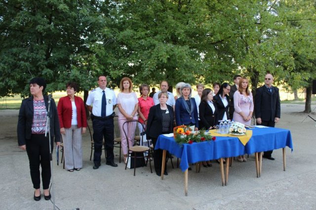 Évnyitó