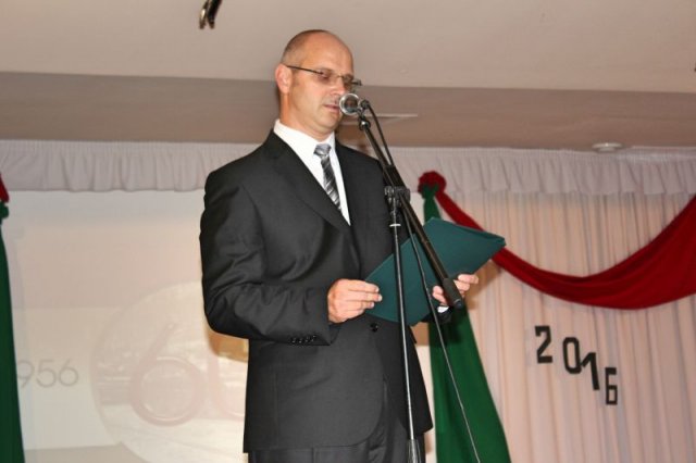 Október 23